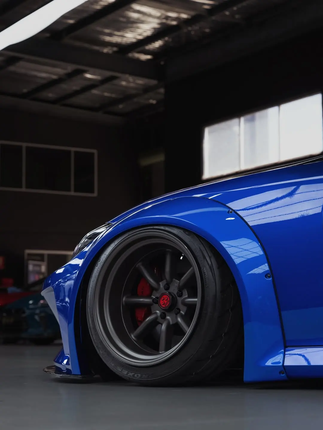 Nissan Z Liberty Walk, the front wheel and flare.