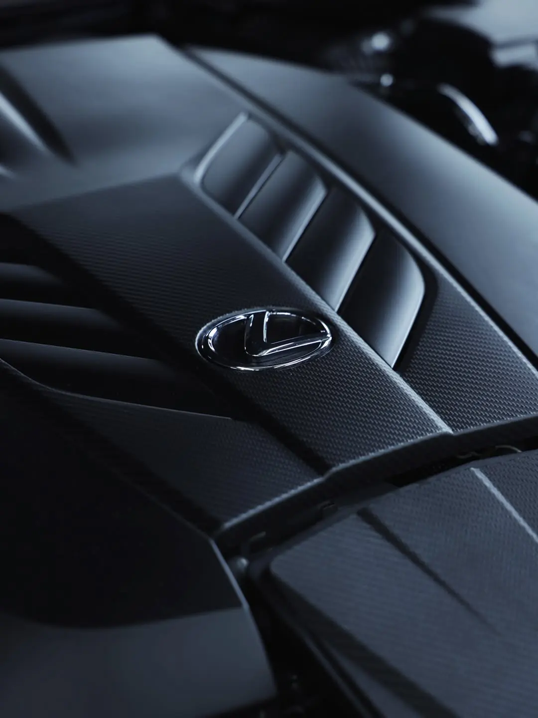 Lexus LC500, the dashboard trim.