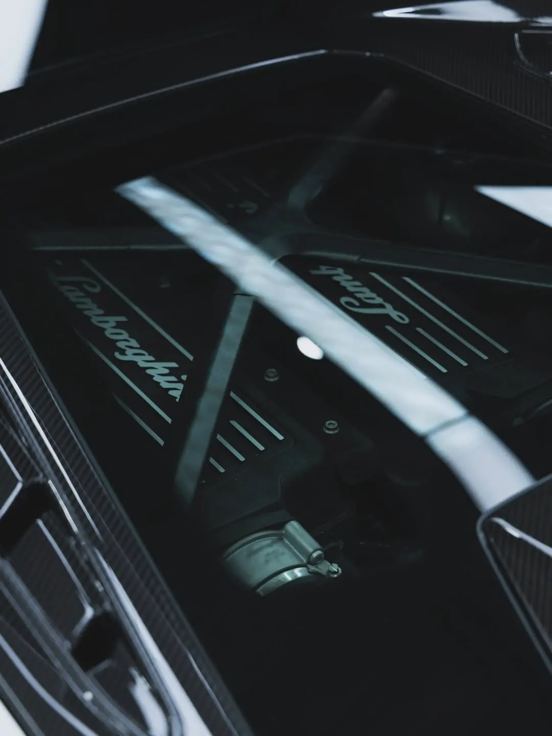 Lamborghini Huracán Tecnica, the engine bay.