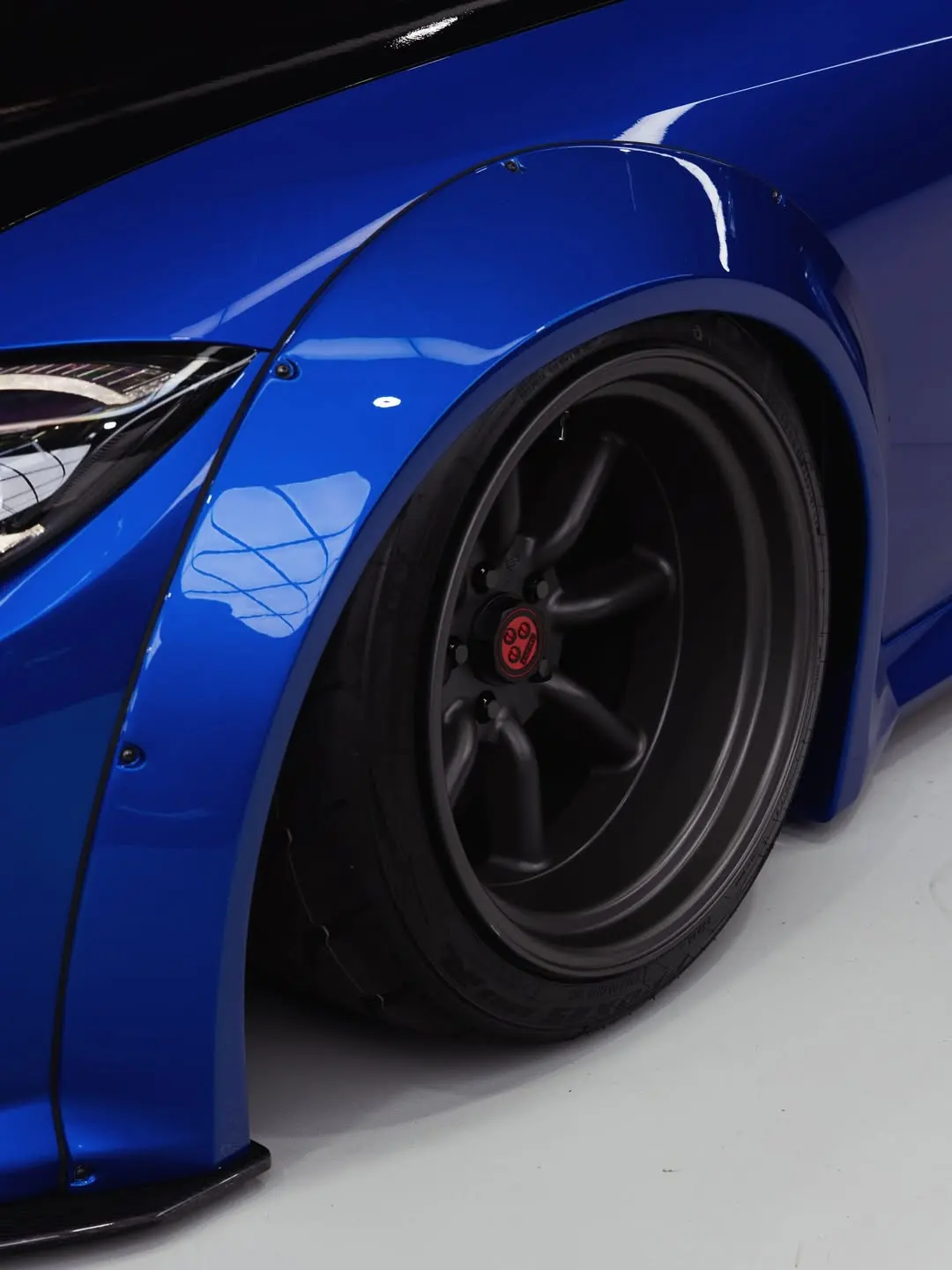 Nissan Z Liberty Walk, the rear flare and wheel.