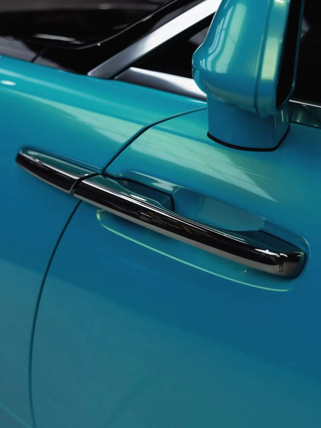 Rolls-Royce Wraith, the door handle.