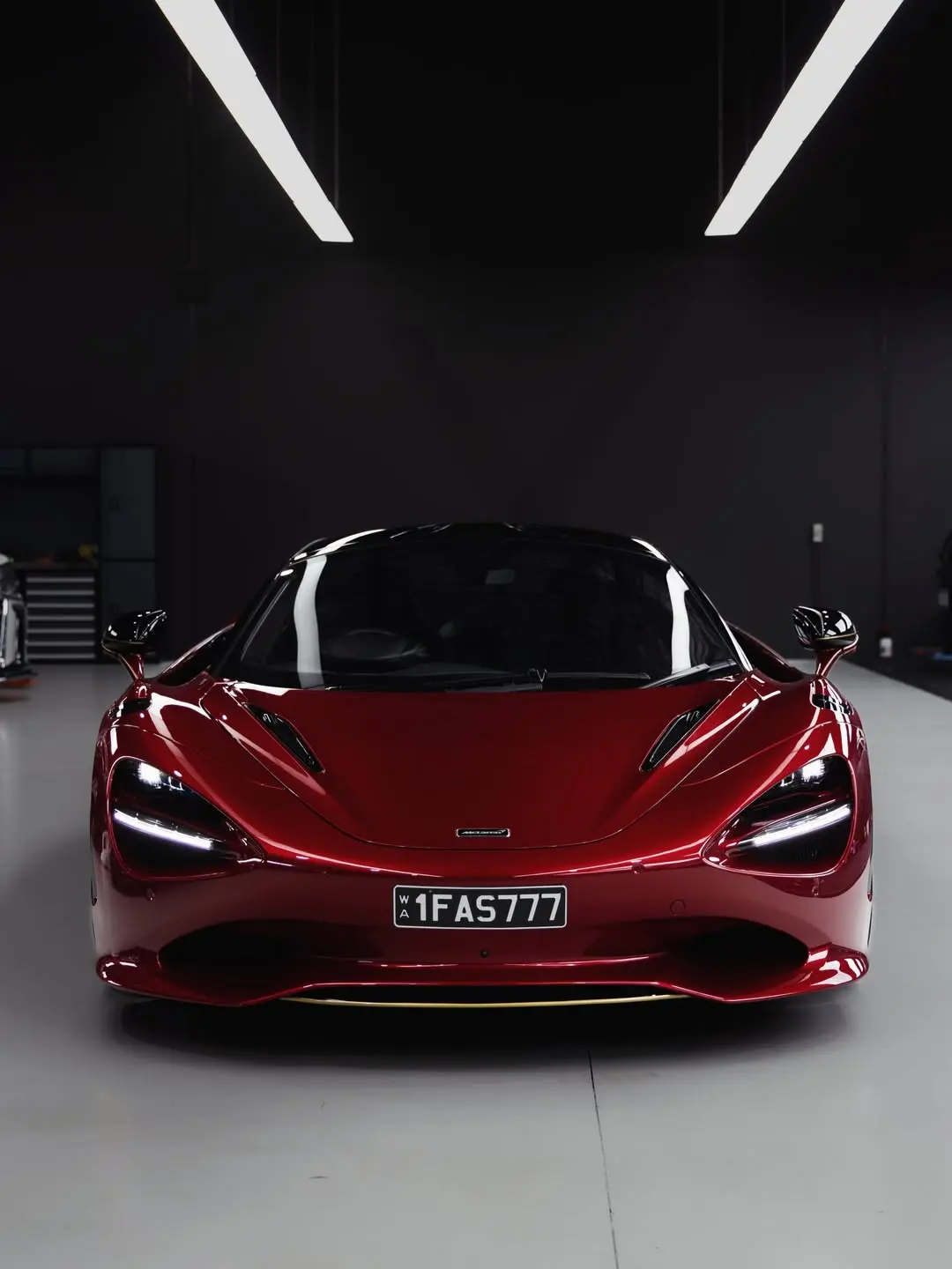 McLaren 750S, the front of the car in the showroom.