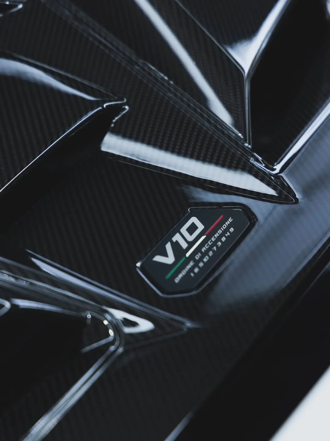 Lamborghini Huracán Tecnica, a carbon fibre detail.
