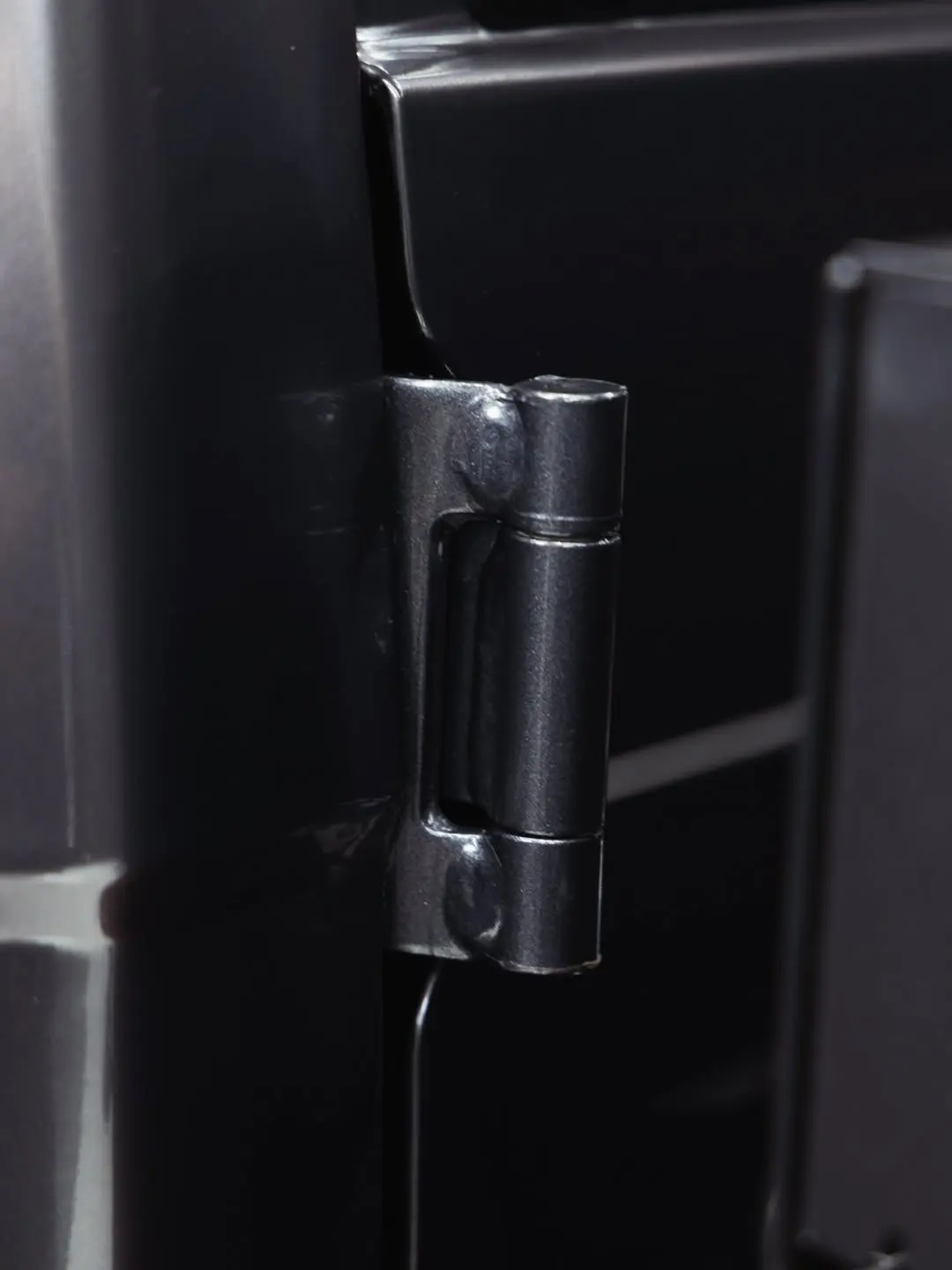 Toyota 78 Series Troopy, a door hinge.