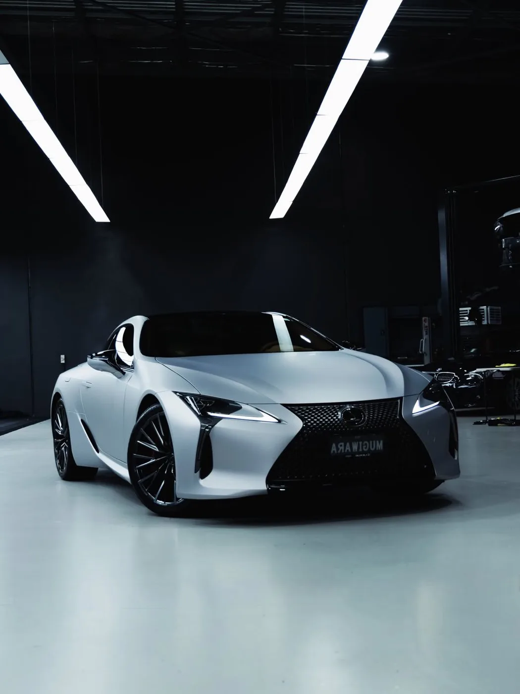 Lexus LC500 colour changed to Inozetek Satin Silver